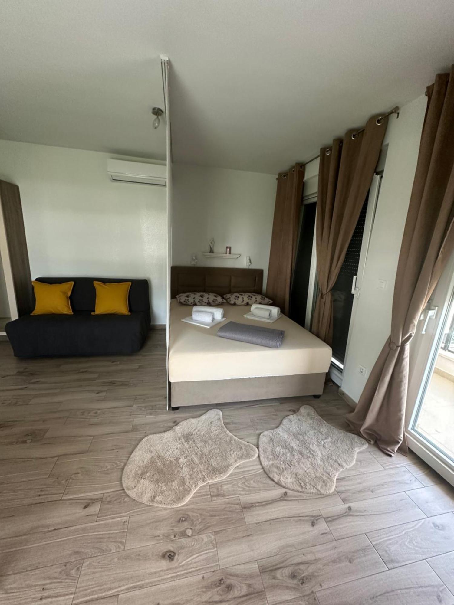 Ruby'S Home Подстрана Экстерьер фото