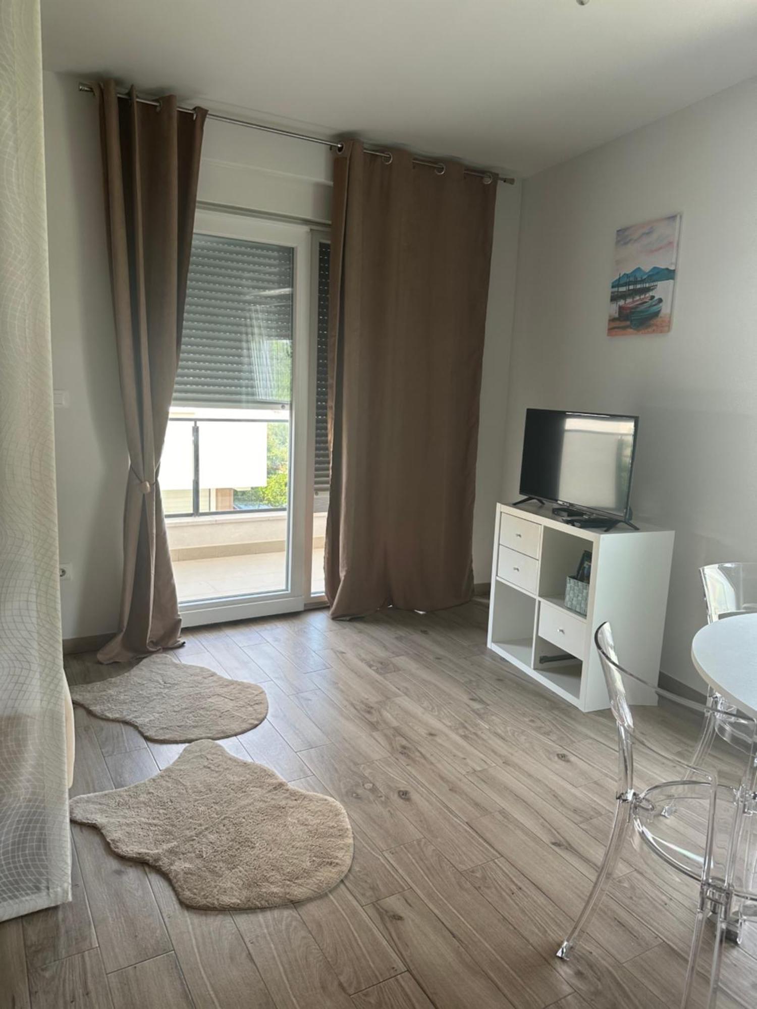 Ruby'S Home Подстрана Экстерьер фото
